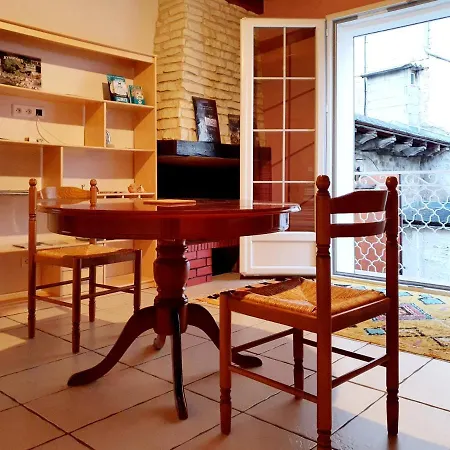 Apartment Entier Chez Lea Et Brevia Saint-Beauzely